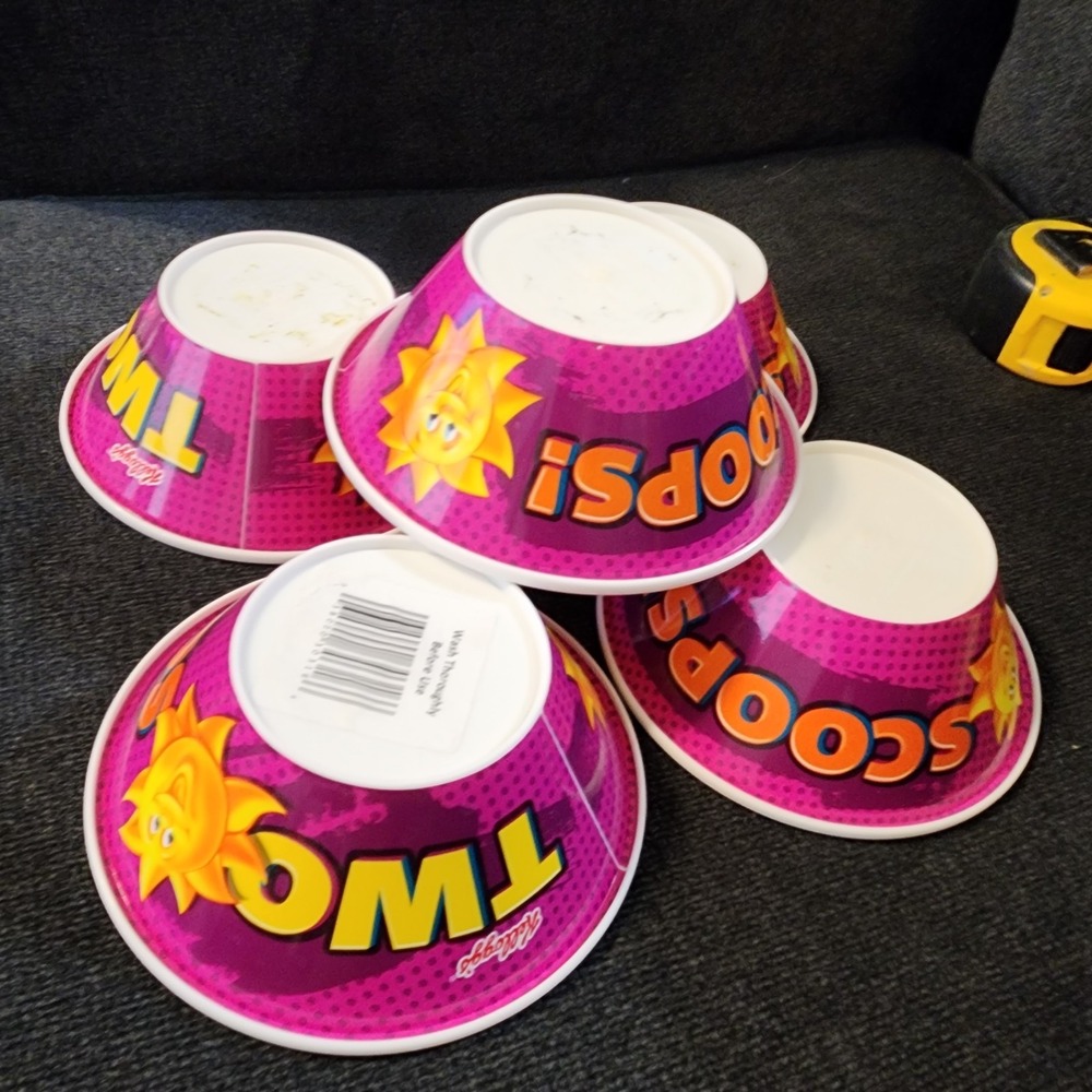 2017 Kellogg's Plastic Cereal Bowls (5) Two Scoops